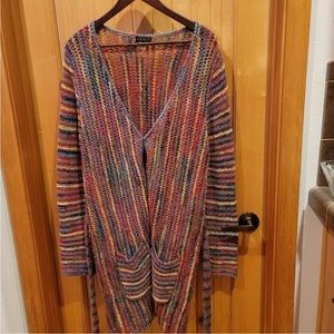 Venus colorful sweater. Excellent condition!
Size XL.
